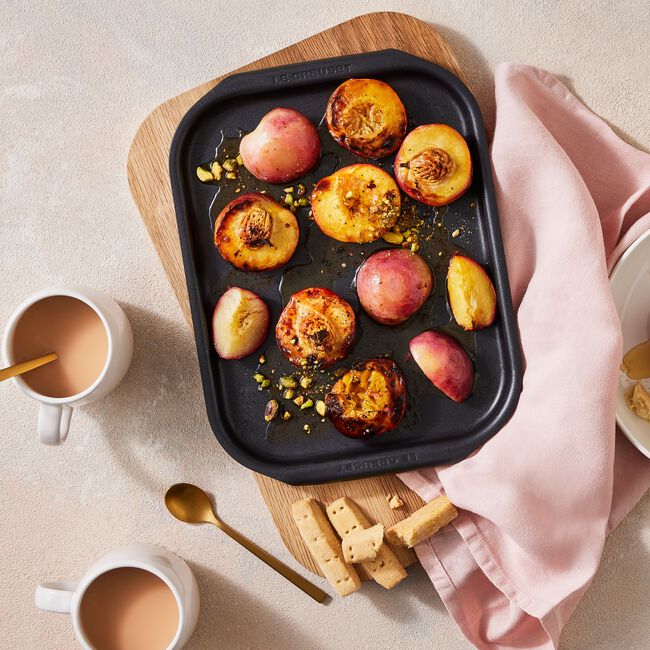 Le Creuset Ovenware Tray 28cm image number 5